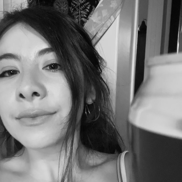 Meet your Posher, Drew - Picture 1 of 1